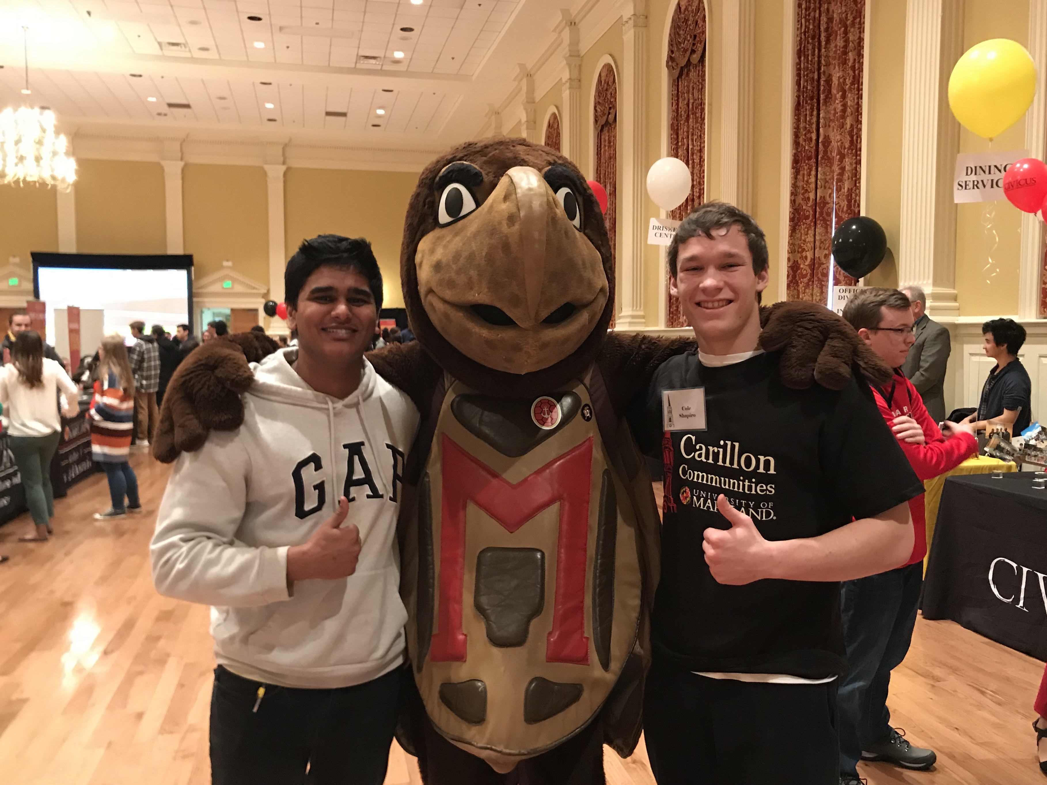 Students at pose with Testudo, the UMD Mascot